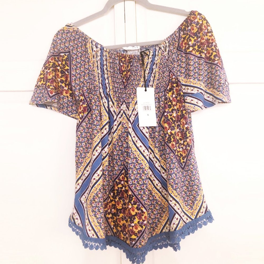 NWT Off Shoulder Boho Top Size Small